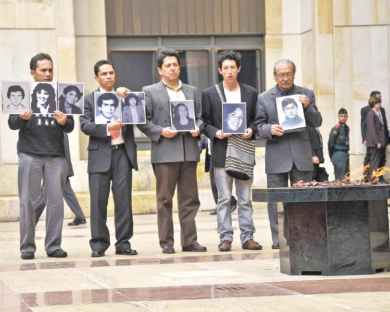 Victimas del Palacio de Justicia indignadas con la reparación del Estado