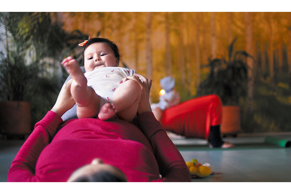 Los bebés también hacen yoga