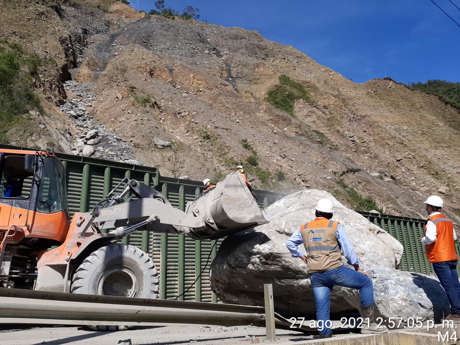Se estima que la roca tiene un volumen cercano a los 80 metros cúbicos.