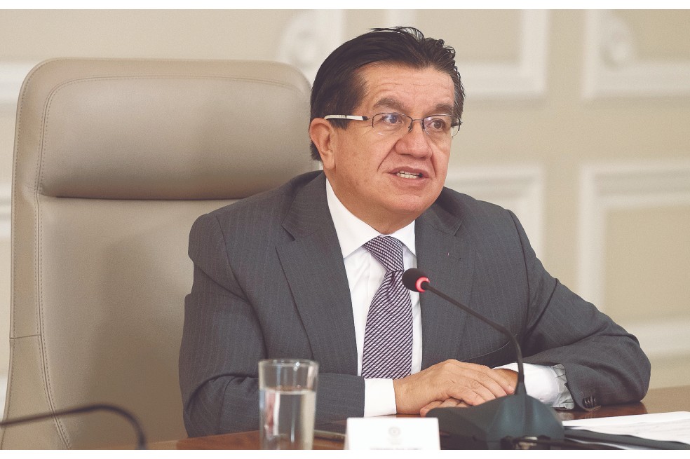 “Lamento la posición tomada por el Gobierno colombiano en la OPS”: exministro Ruíz