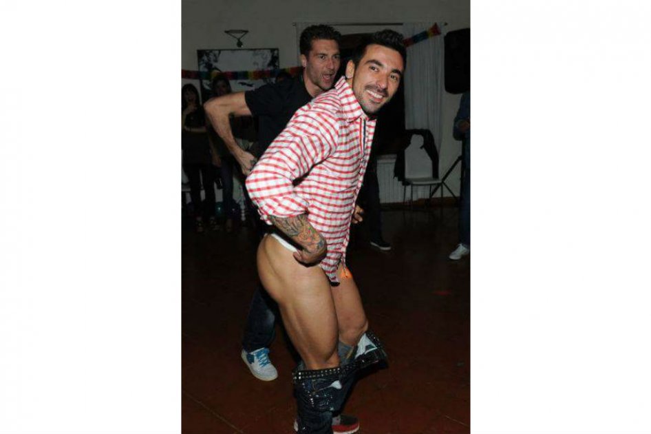 Las polémicas fotos de Ezequiel Lavezzi
