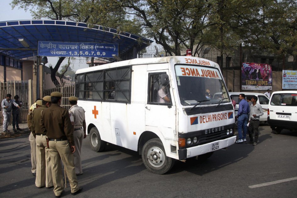 Cabecilla de violación que indignó a la India apareció muerto en su celda