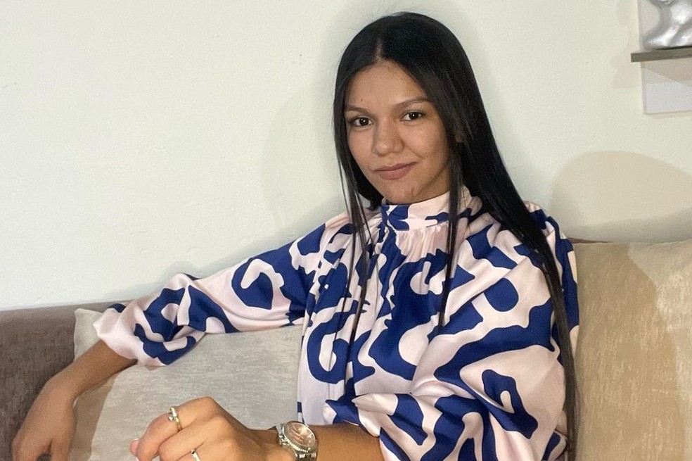 Rapelo, del equipo Alpha, ha coqueteado con Juli y Aleja en el ‘Desafío The Box’. Pocos sabían que tenía novia, se llama Lina Jiménez y es psicóloga. ¡Conócela aquí!