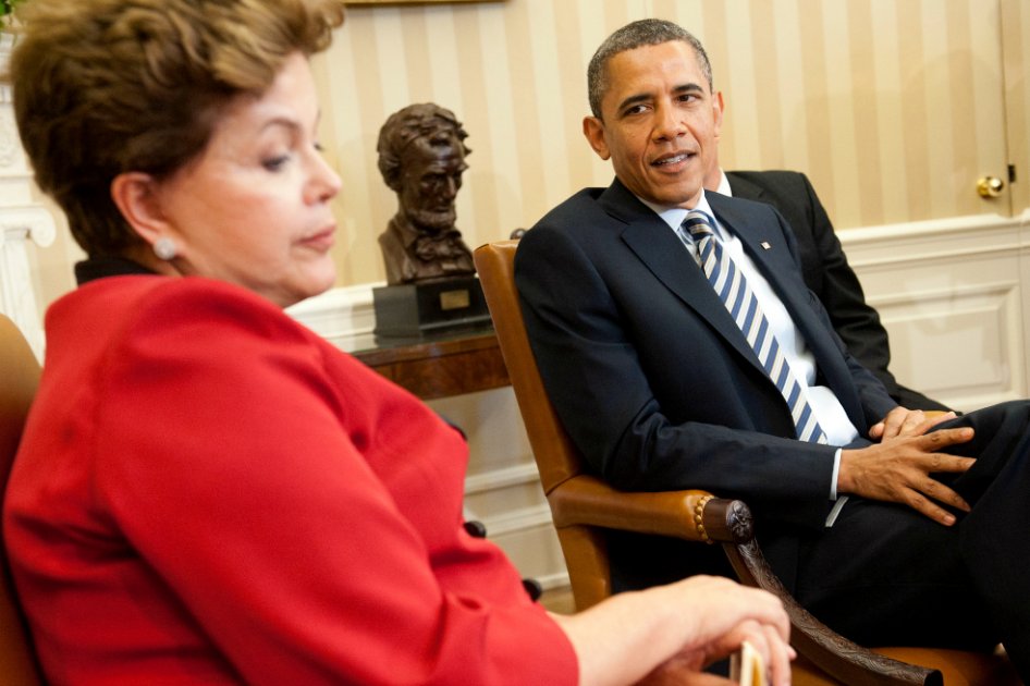 Dilma Rousseff, presidenta suspendida de Brasil, con el presidente de EE.UU., Barack Obama, en 2012. / EFE