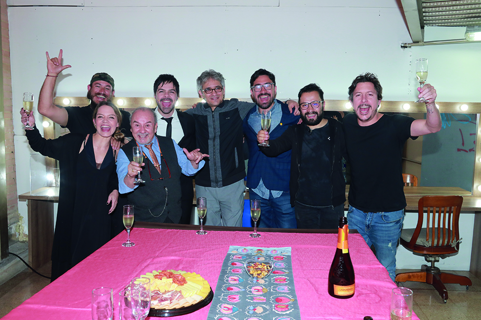 Brindis obra el puesto