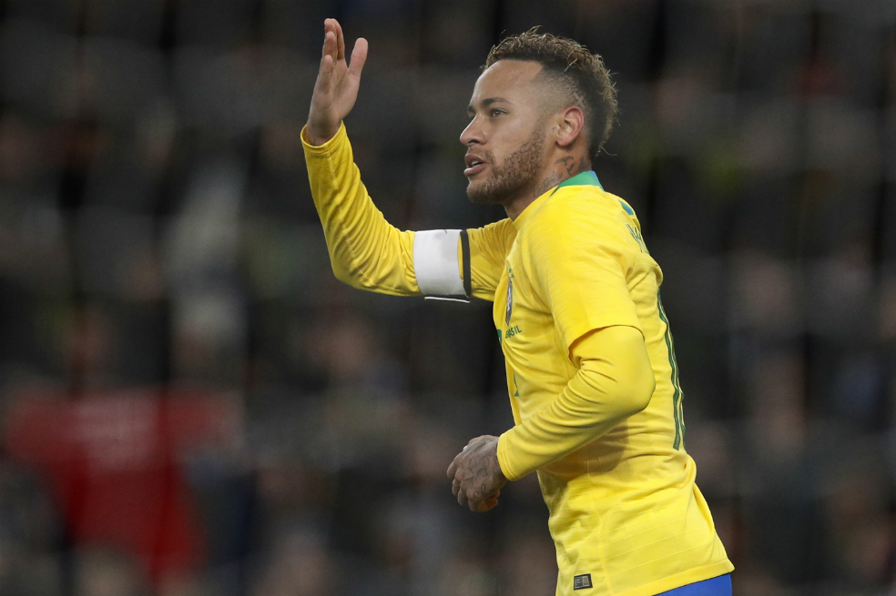 Con gol de Neymar, Brasil derrotó a Uruguay en juego amistoso