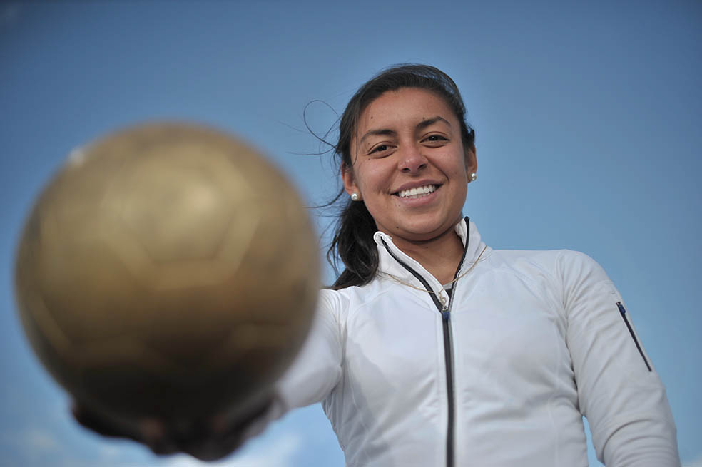 A  la santandereana Yoreli Rincón le gusta practicar otros deportes, como el fitness, para complementar su actividad física. /Luis Ángel - El Espectador