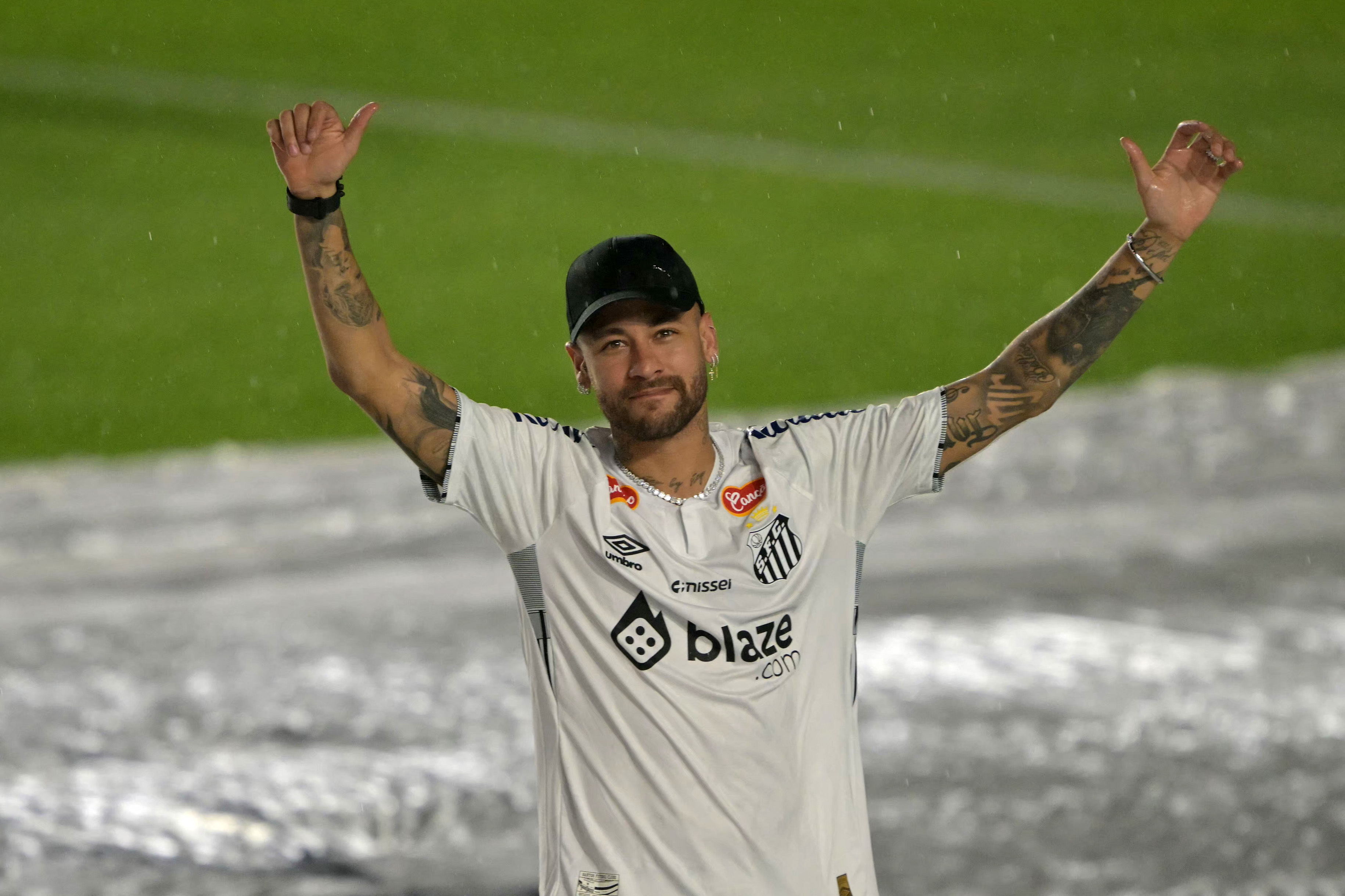 Oficial: Neymar volvió a casa y fue presentado como nuevo jugador del Santos