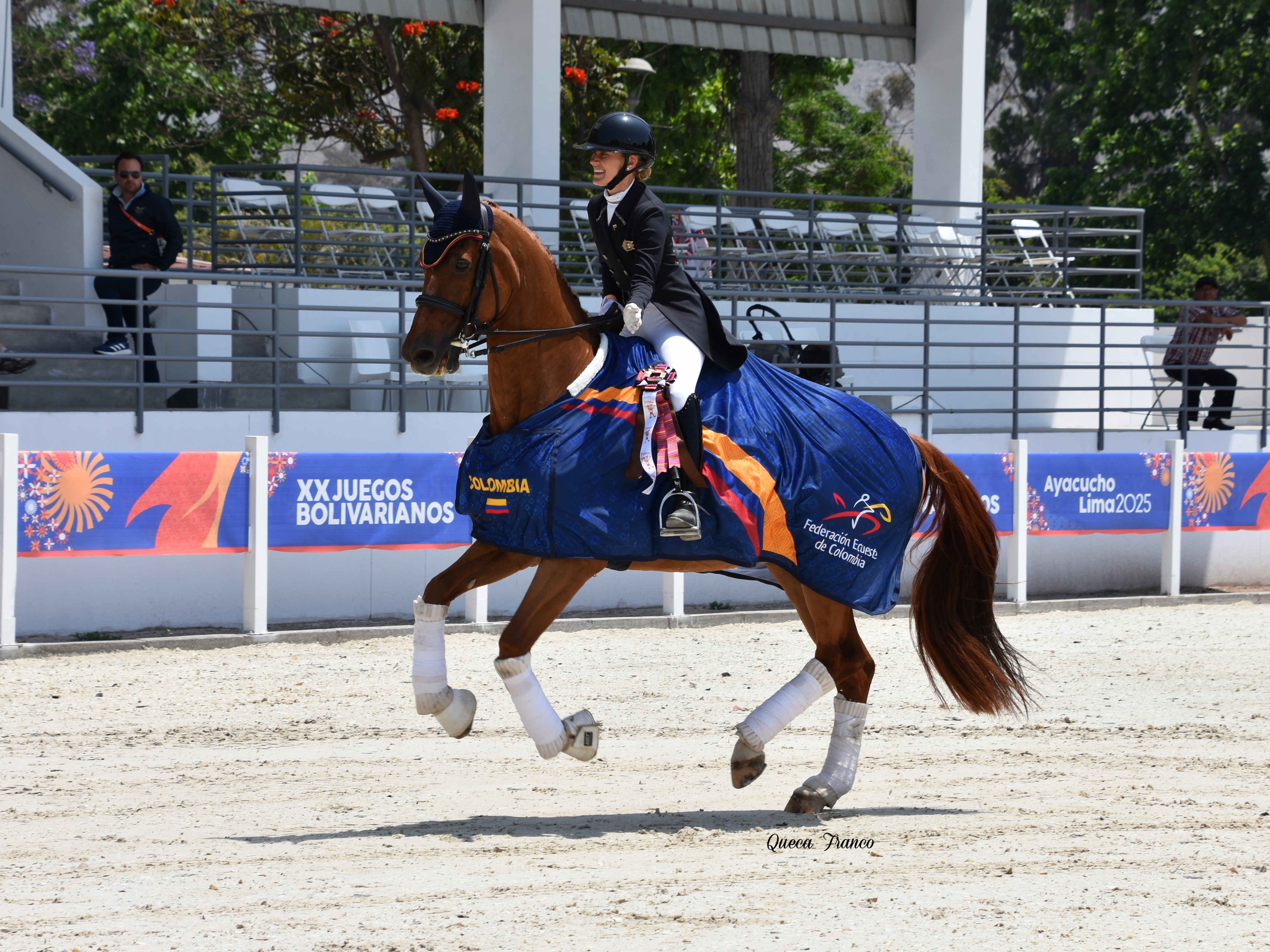 Mariana y Justify, binomio cuadrado perfecto