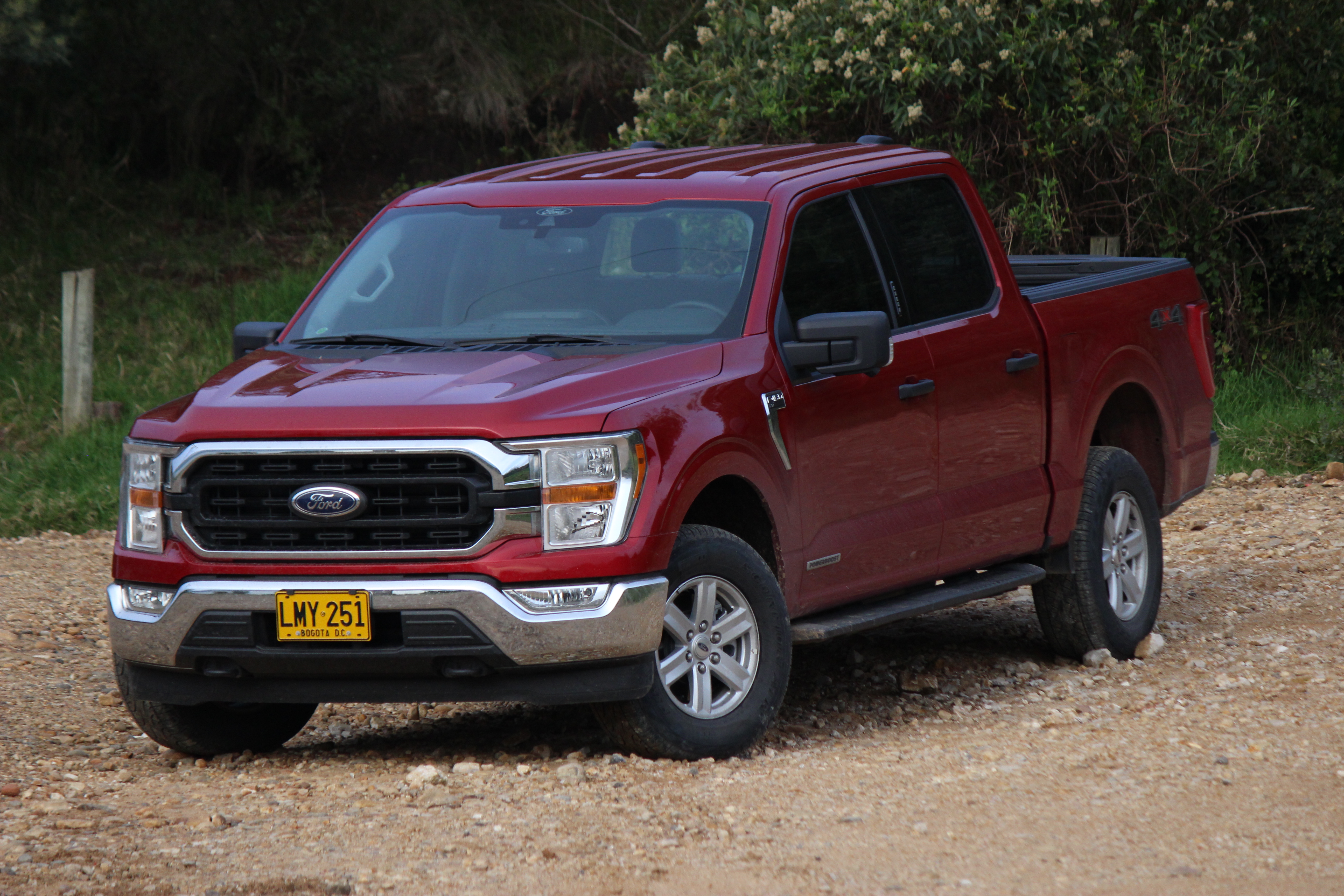 La nueva Ford F-150 híbrida que se vende en Colombia