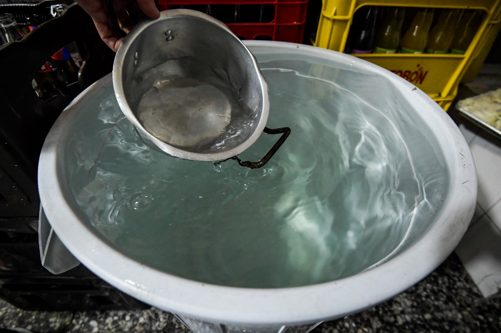 Racionamiento de agua en Bogotá: los barrios con cortes este lunes 31 de marzo