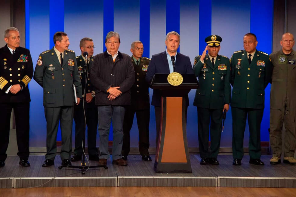“Dejen sus escritorios y vuelvan a consolidar la inteligencia humana”: general Zapateiro