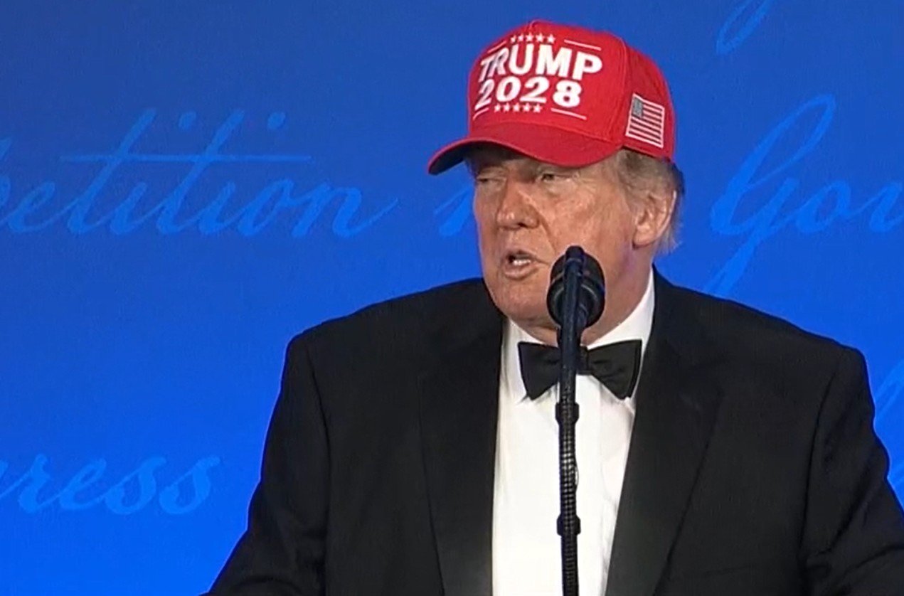 Trump bromeó en la Cena de Corresponsales con presentarse a las elecciones de 2028