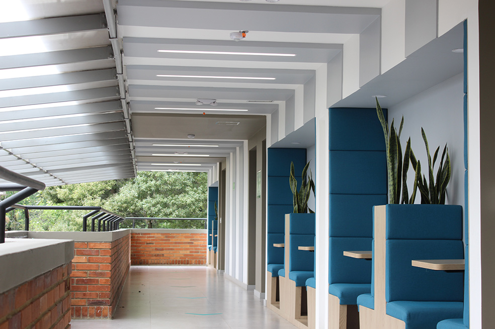 Hall de las aulas premium, 6to nivel del EcoCampus de los Cerros.