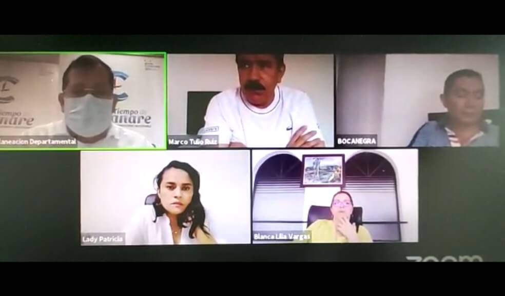 Diputado de Casanare se acuesta en su cama durante discusión virtual del plan de desarrollo