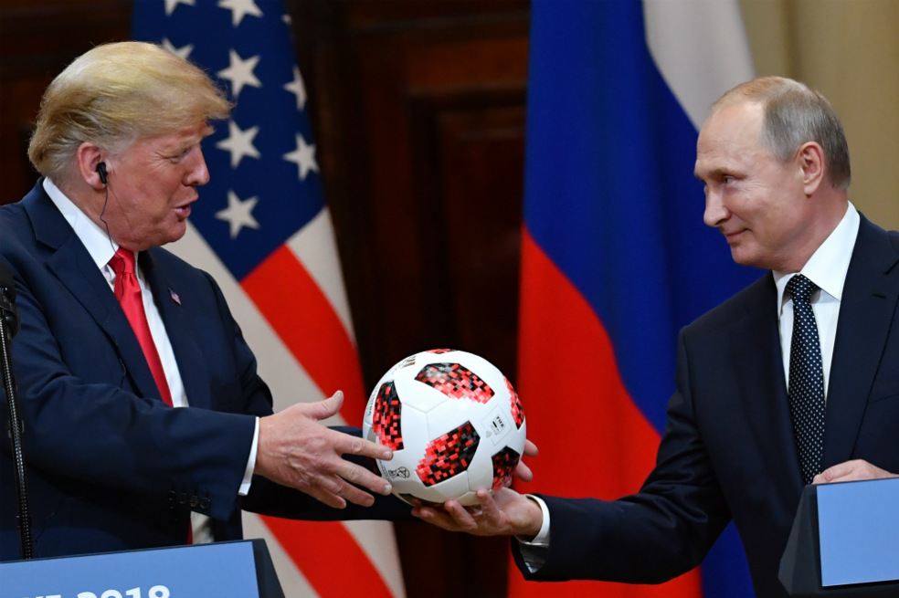 Trump le hace frente a las críticas y acepta la injerencia de Rusia en elecciones de 2016