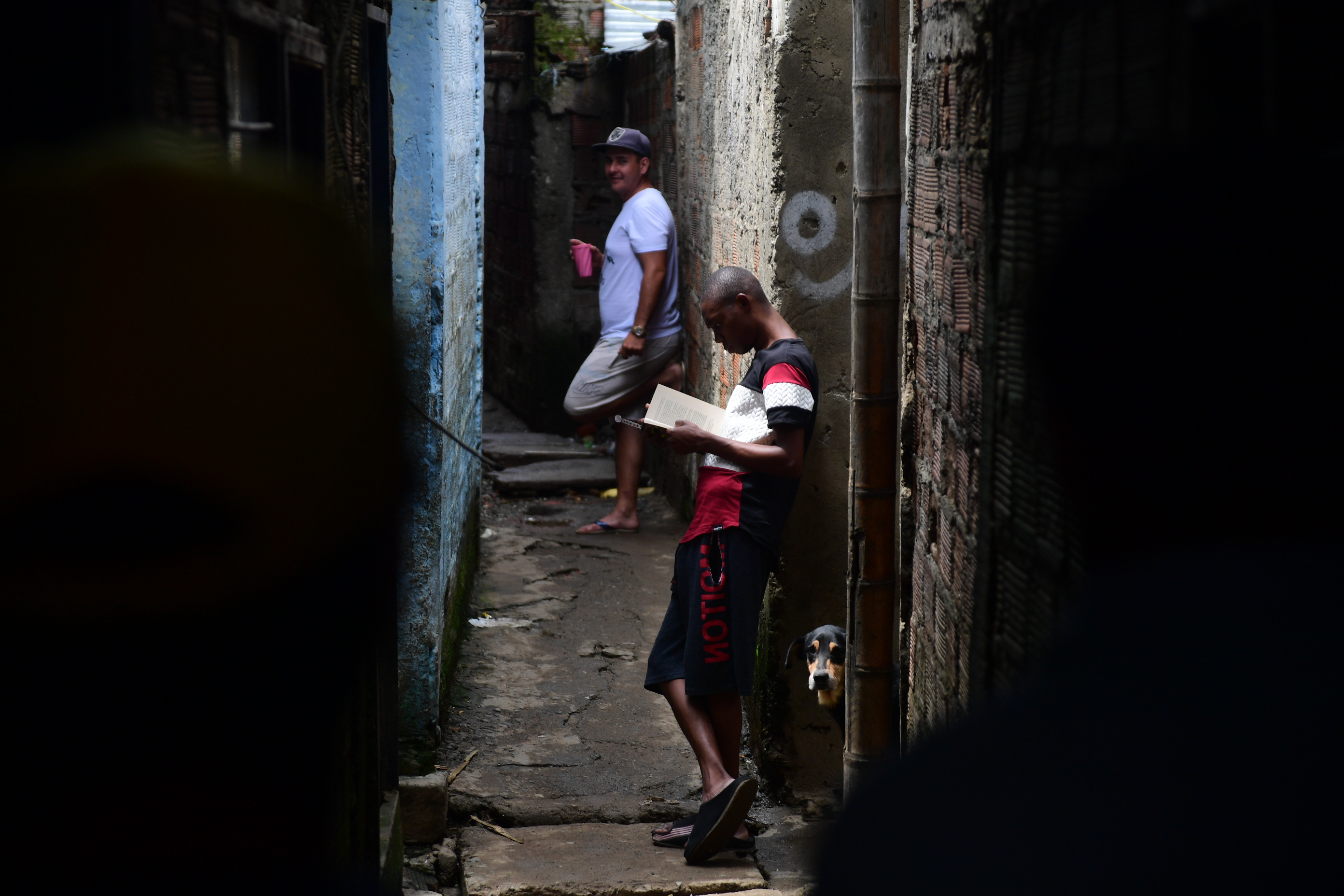 El Valladito es un asentamiento humano incompleto al oriente de Cali, allí conviven desplazados, refugiados y migrantes que buscan oportunidades en la ciudad.