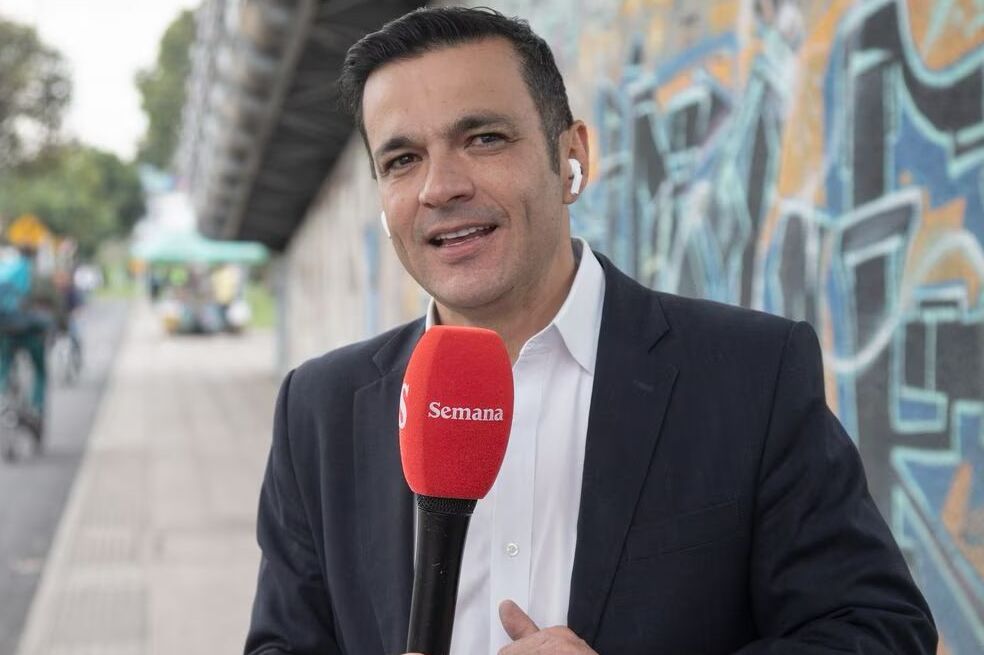 “Como dice Shakira, he estado facturando”, aseguró el periodista Juan Diego Alvira. A esto se dedica actualmente.