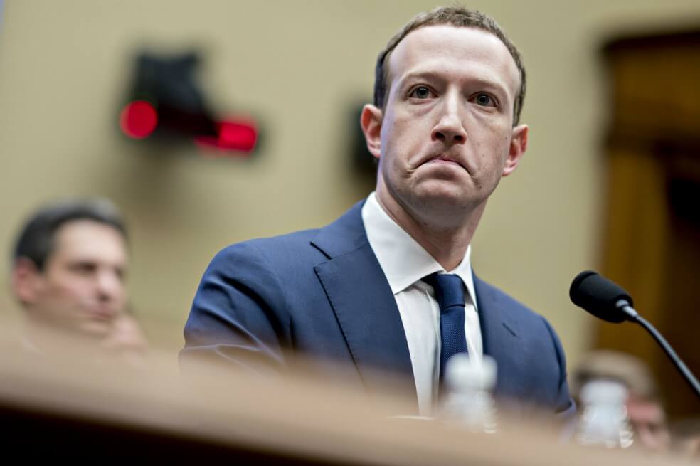 Mark Zuckerberg, más millonario, pero menos apreciado