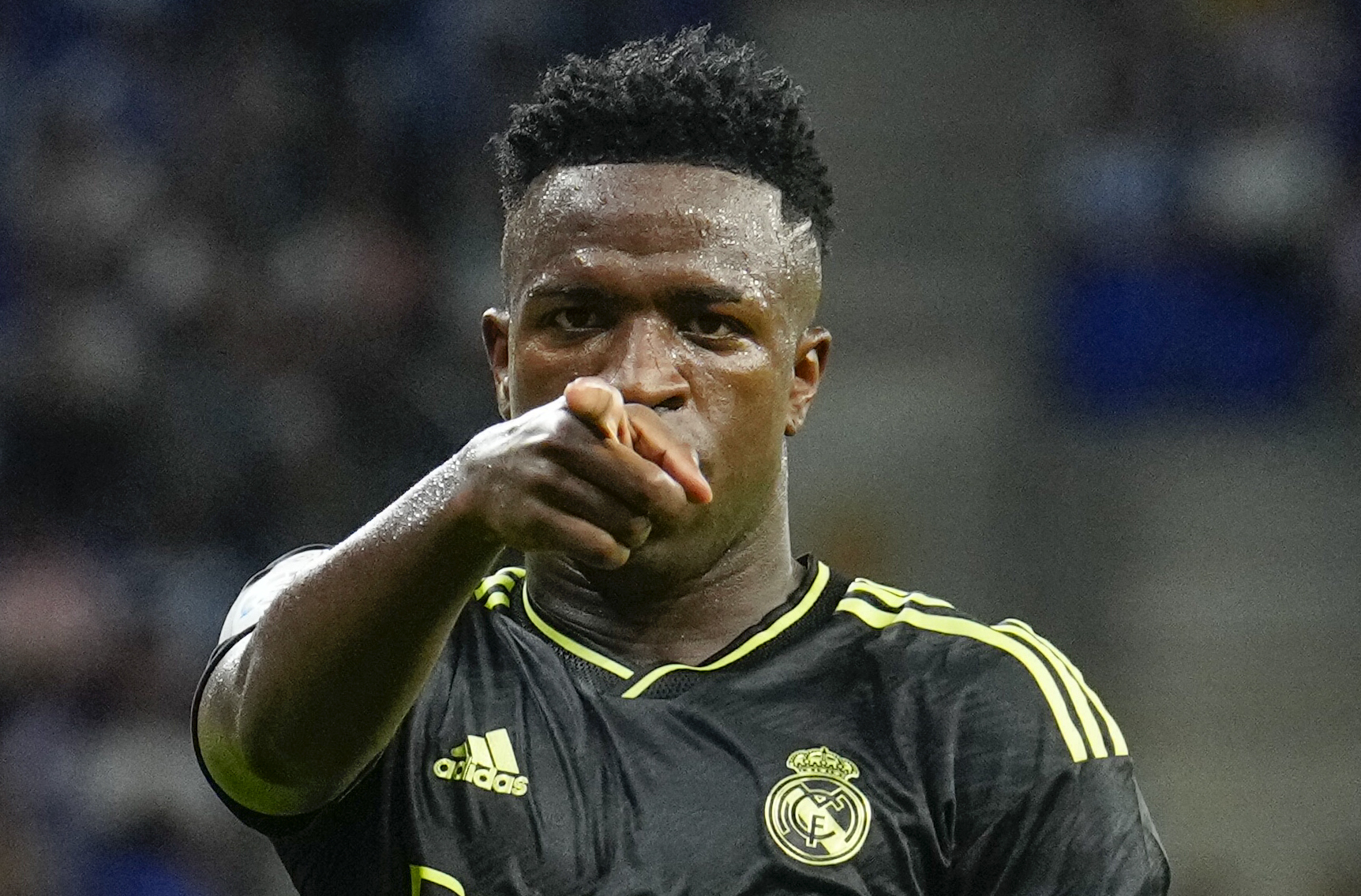 Real Madrid venció 3-1 al Espanyol y es líder de La Liga