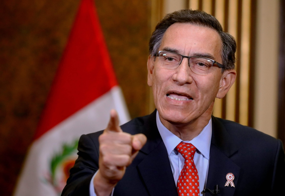 Las claves del juicio de destitución que enfrenta el presidente de Perú, Martín Vizcarra