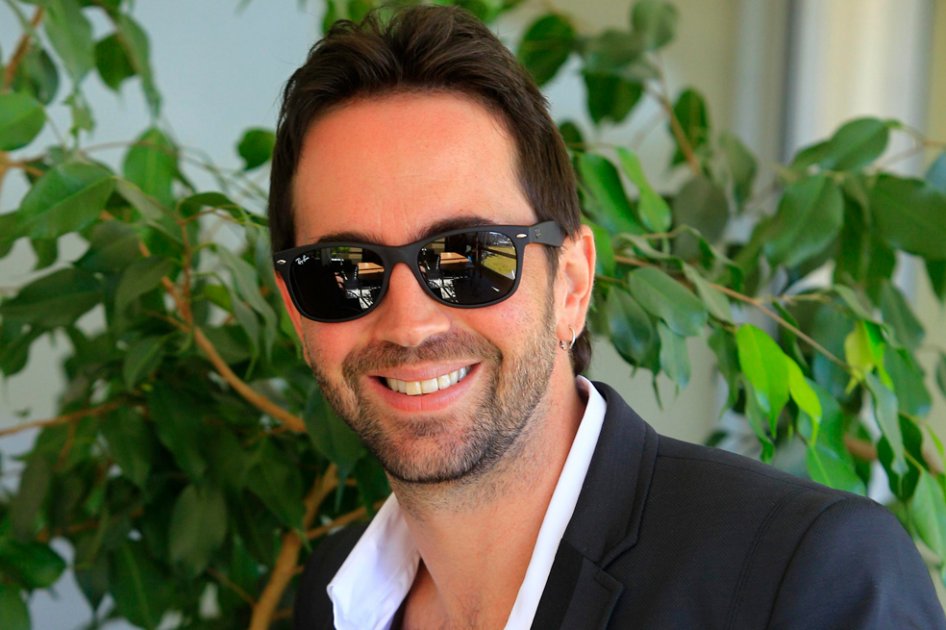 Lucas Arnau inicia su gira internacional