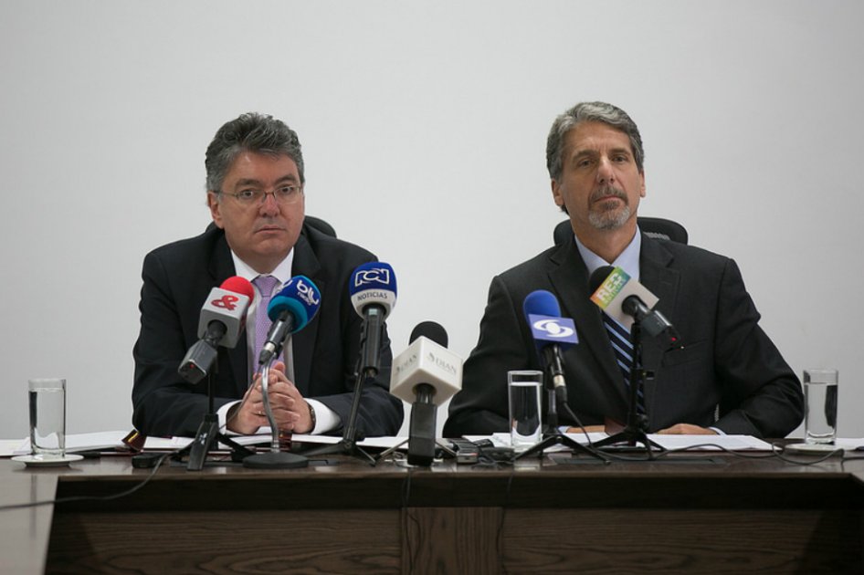 Colombia y Estados Unidos firman acuerdo para frenar evasión fiscal