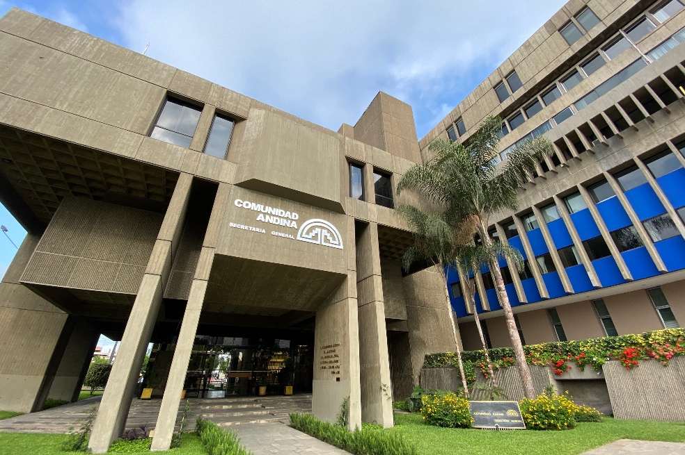 Sancionan a los grupos Kimberly Clark y Familia por prácticas anticompetitivas