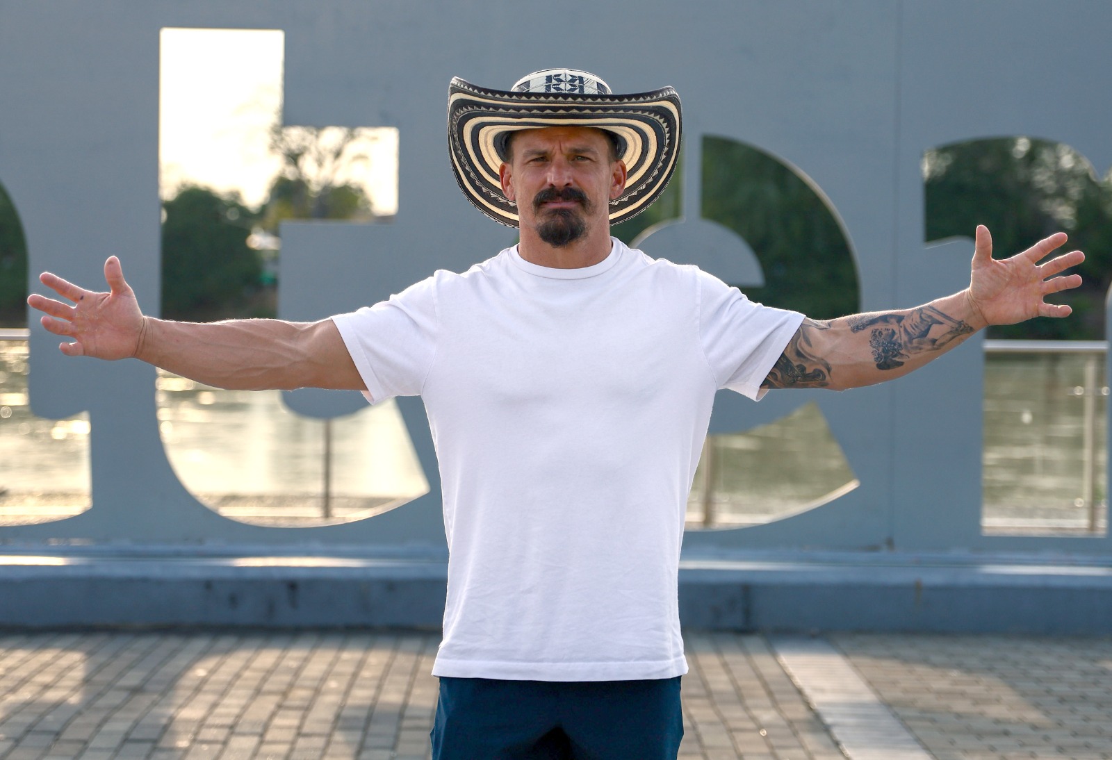 La leyenda del crossfitt y el sombrero vueltiao