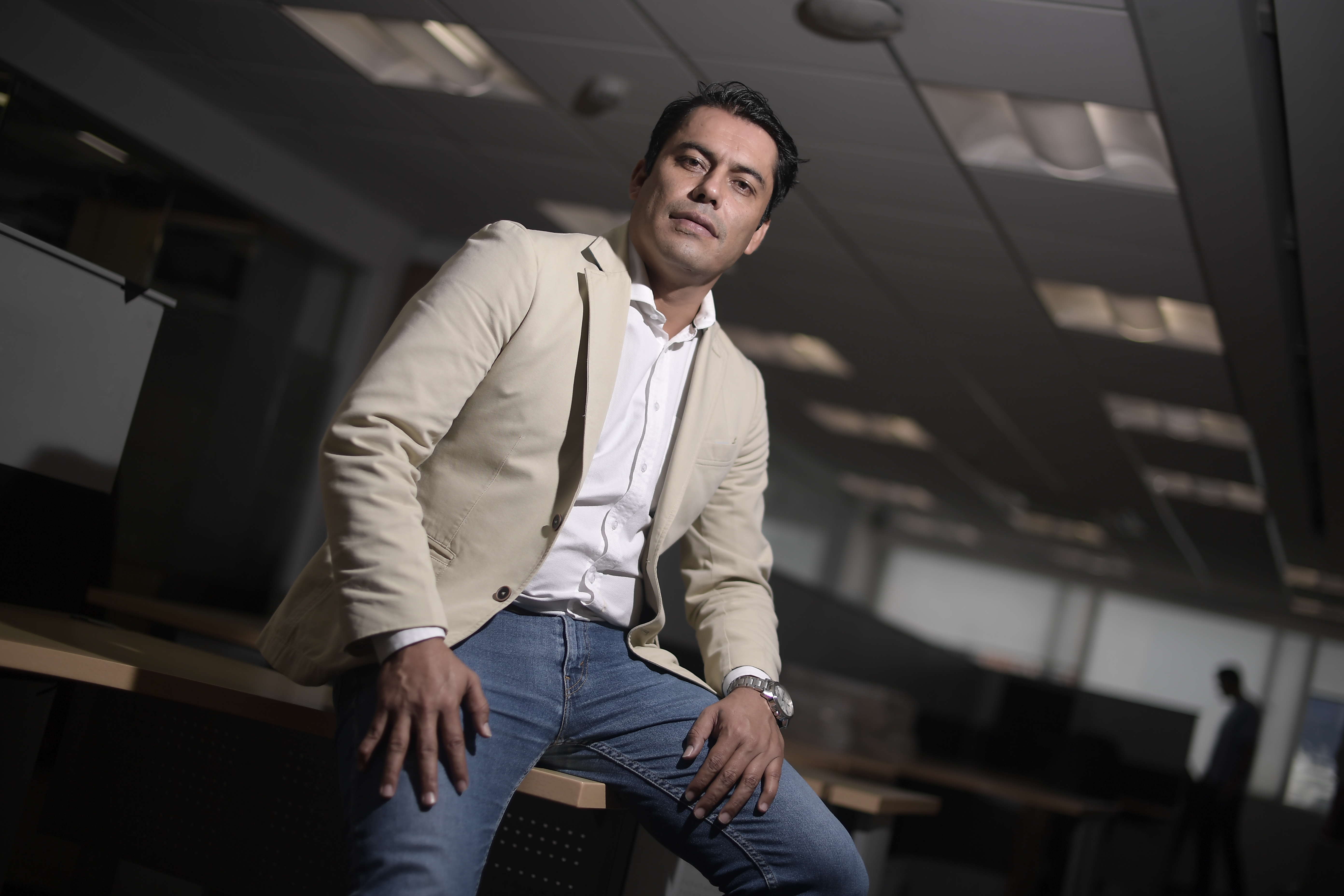 El hombre que ayudó a cambiar las reglas para la pensión de las colombianas