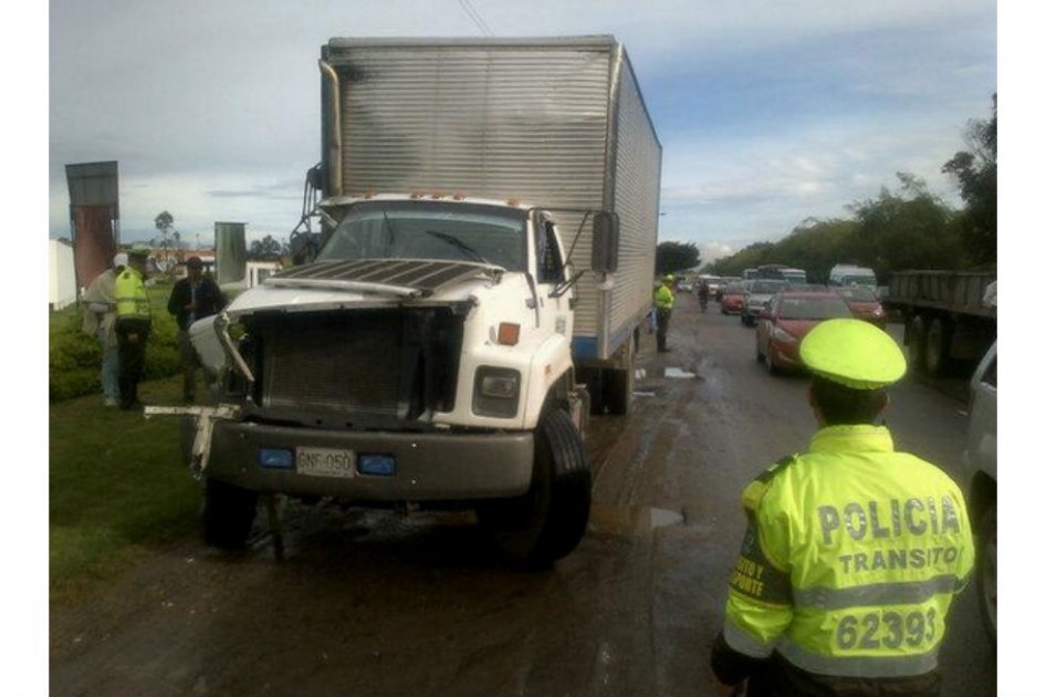 Accidente de tránsito paraliza la movilidad en la Autopista Norte de Bogotá