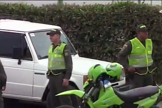 Ofrecen recompensa de 5 millones de pesos por asesino de funcionario de la DIAN