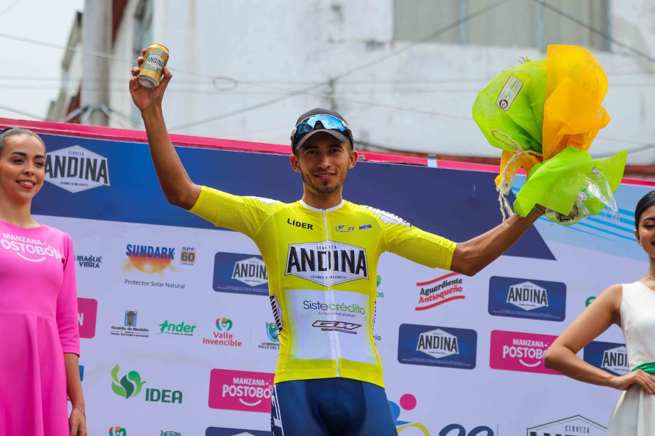 Adrián Bustamante, corredor de Sistecredito.