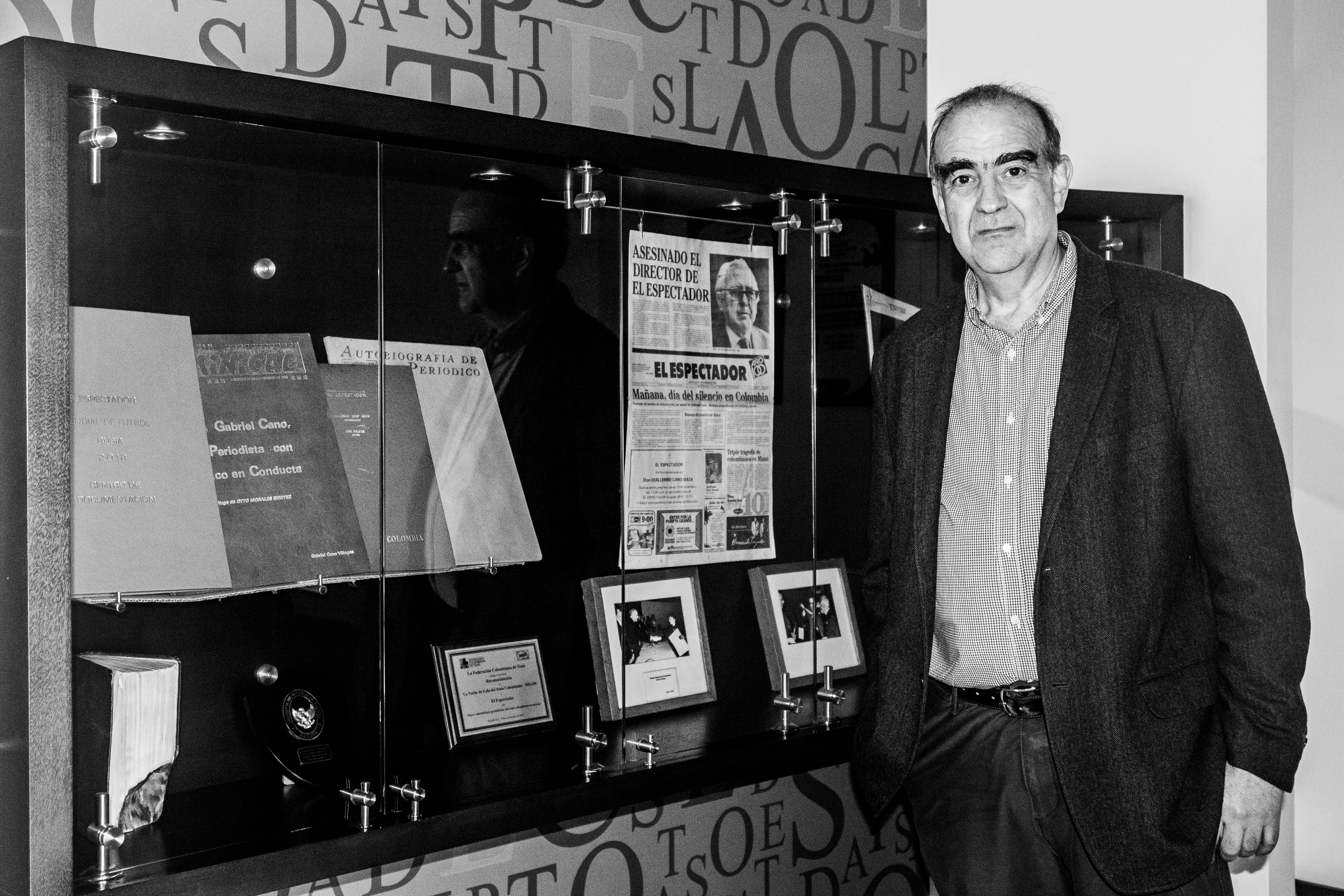 Fidel Cano, director de El Espectador, fue galardonado con el Premio a la Vida y Obra del Periodista Simón Bolívar 2022.