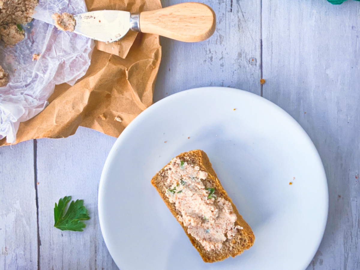 La receta para preparar una deliciosa  ricotta de almendras