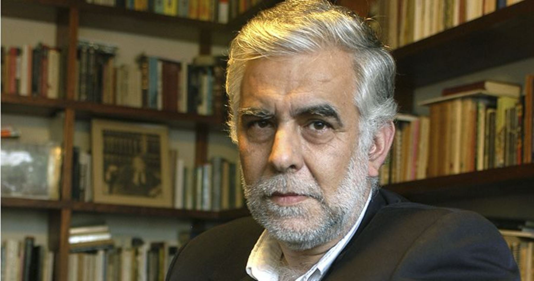 Alonso Cueto: «Nuestra vida es una novela policial»