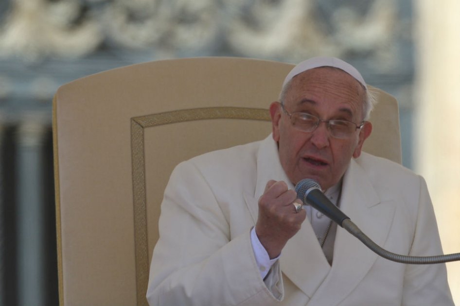 Papa Francisco supera los trece millones de seguidores en Twitter