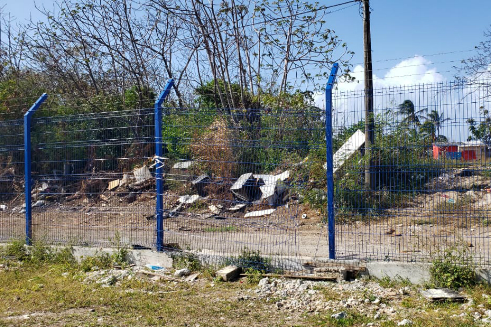 Rompieron una malla e invadieron la pista del aeropuerto de San Andrés