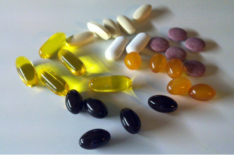 El consumo de estos suplementos se relaciona con graves efectos sobre la salud, ya que pueden provocar problemas hepáticos, cardíacos, hormonales, procesos cancerígenos e incluso la muerte. Así lo consideraron los expertos de la Universidad de Alicante, España.  / Agencia Sinc.