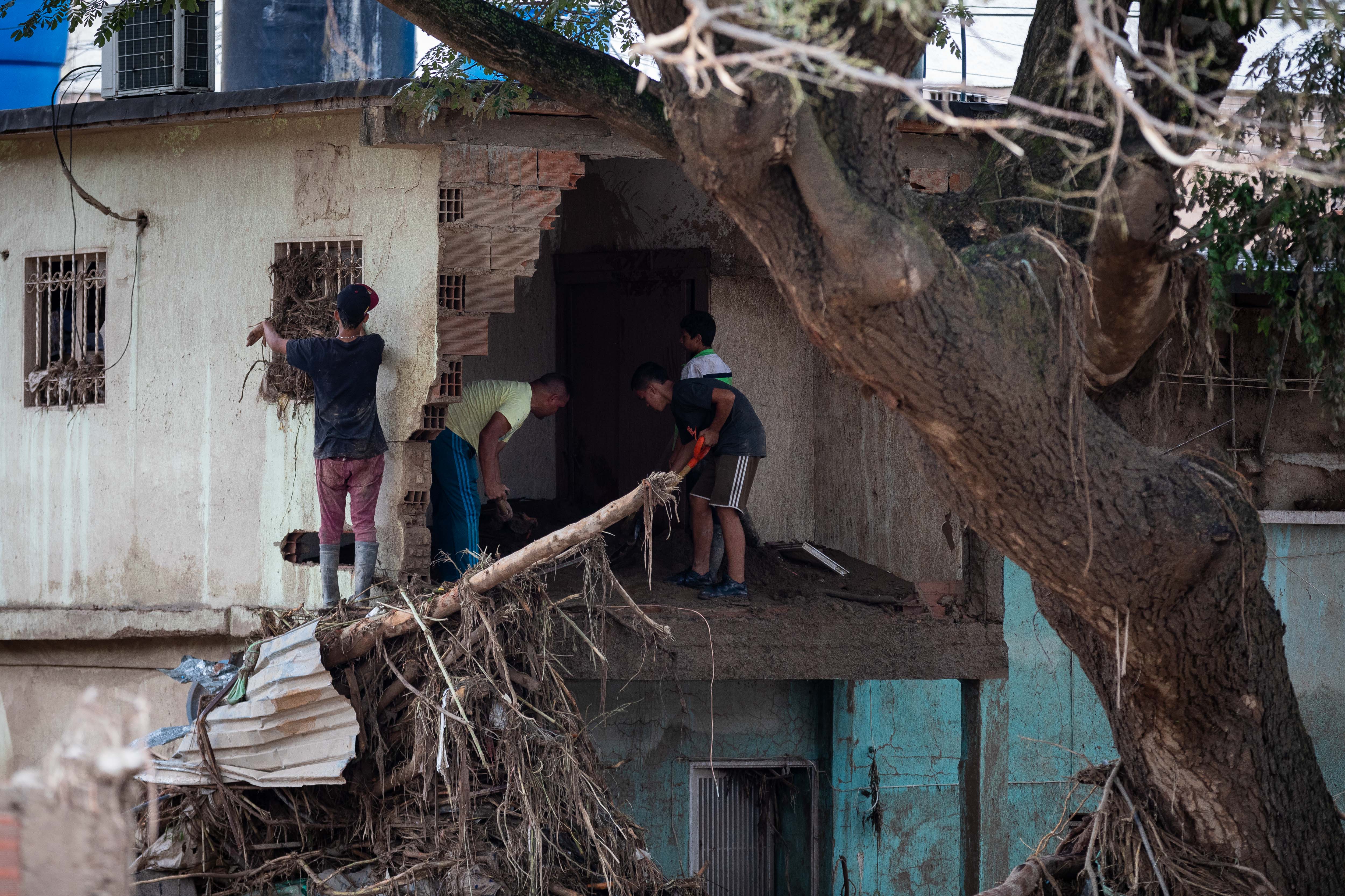 Tras el deslave en Las Tejerías, Venezuela, más de 700 casas quedaron destruidas