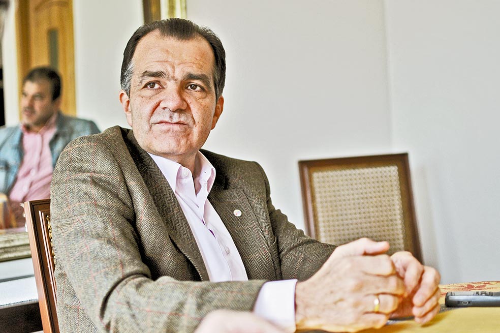‘No haré un gobierno de espejo retrovisor’