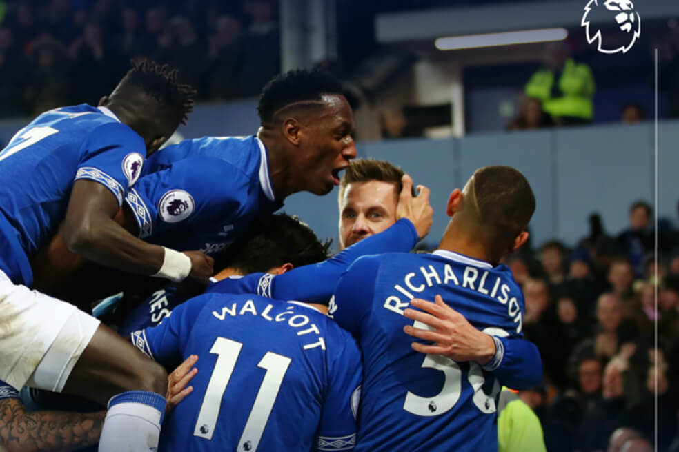 Gran estreno de Yerry Mina en la Premier League