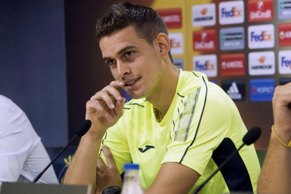 Santos Borré: «De a poco me he adaptado al Villarreal y al fútbol español»