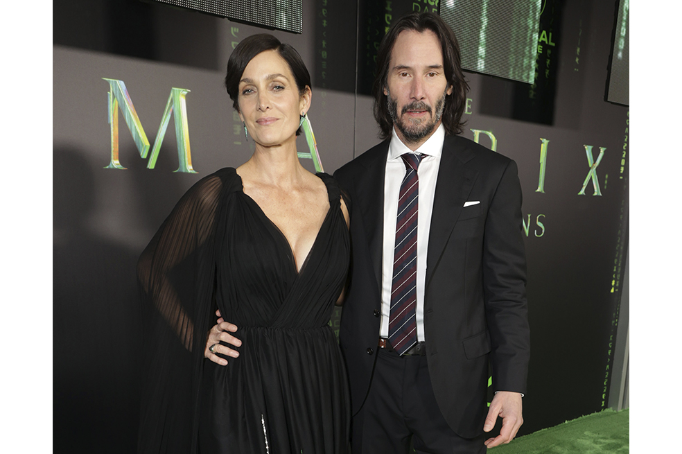 Carrie-Anne Moss y Keanu Reeves