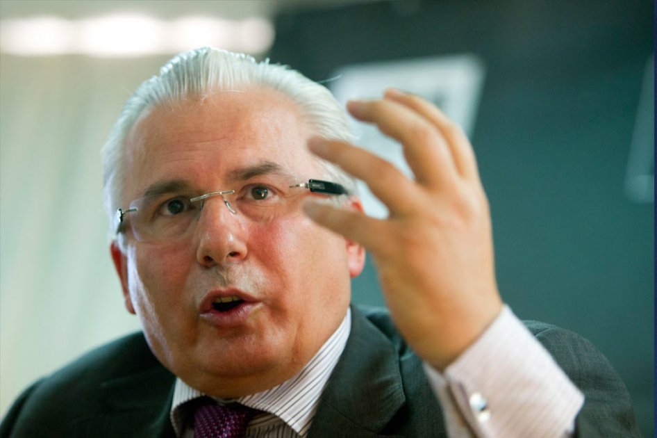 Baltazar Garzón dice que es «valiente» iniciar diálogos con las Farc
