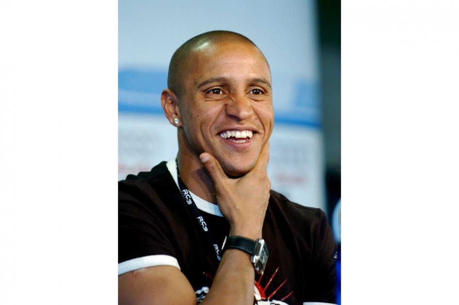 Roberto Carlos, de regreso a jugar al fútbol