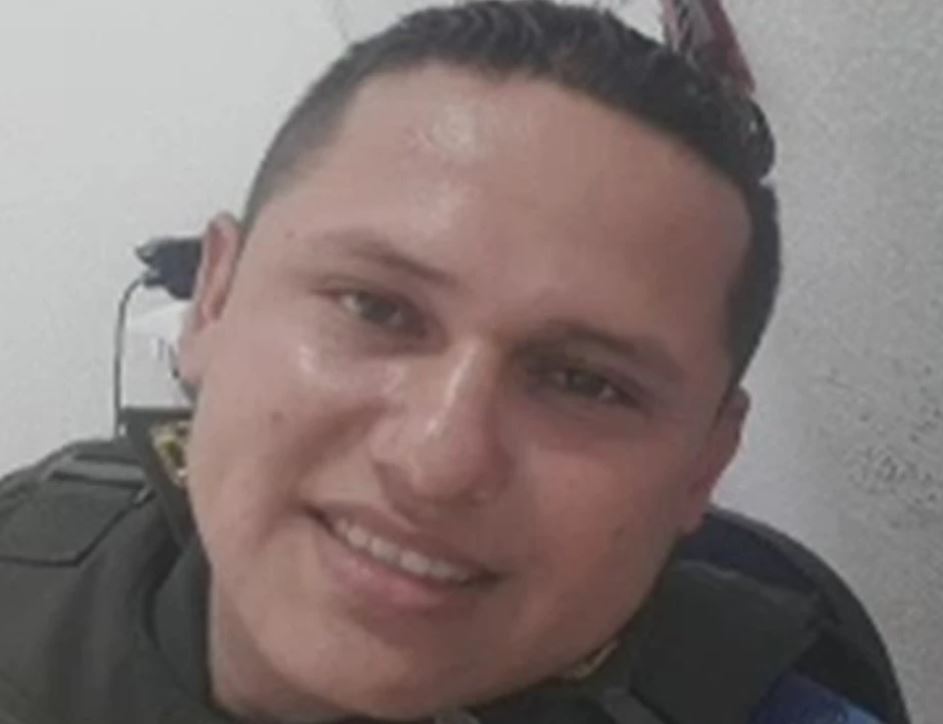 Encontraron en una alcantarilla cadáver de policía que desapareció hace seis días