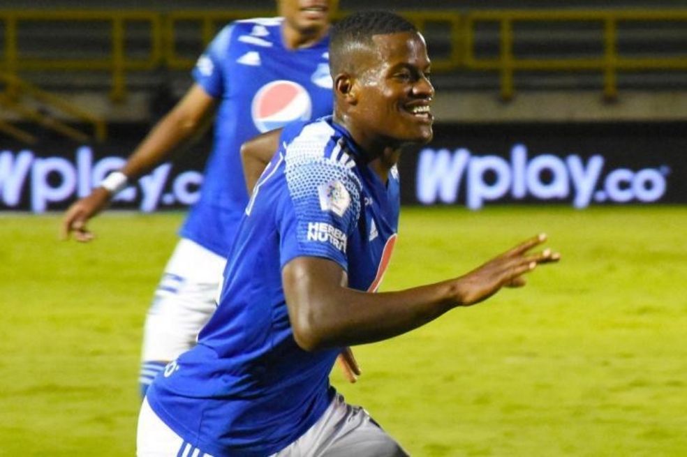 Ocho jugadores que han tenido problemas cardíacos como el de Andrés Felipe Román