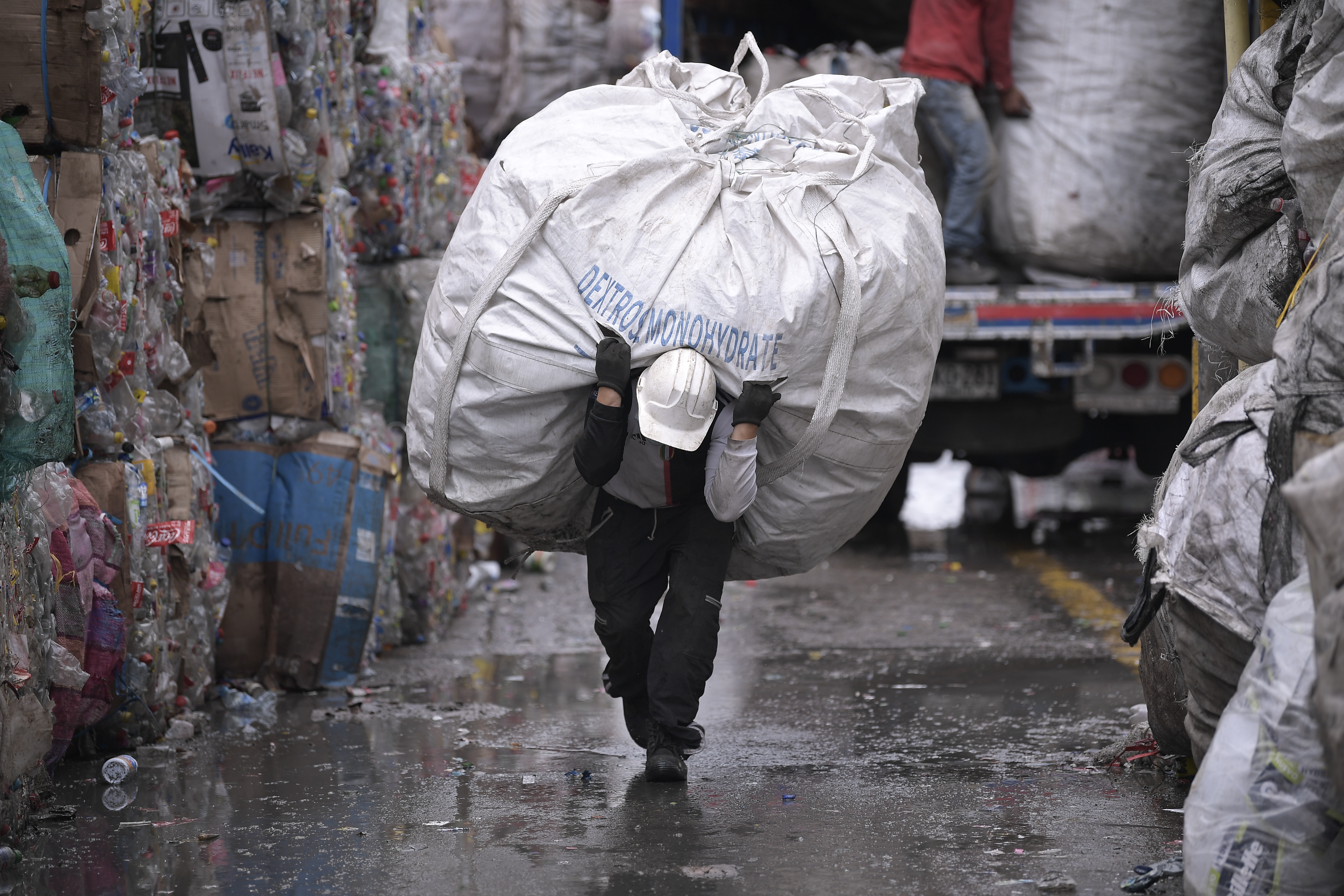 Destinan $1.000 millones para proyectos de recicladores en Bogotá