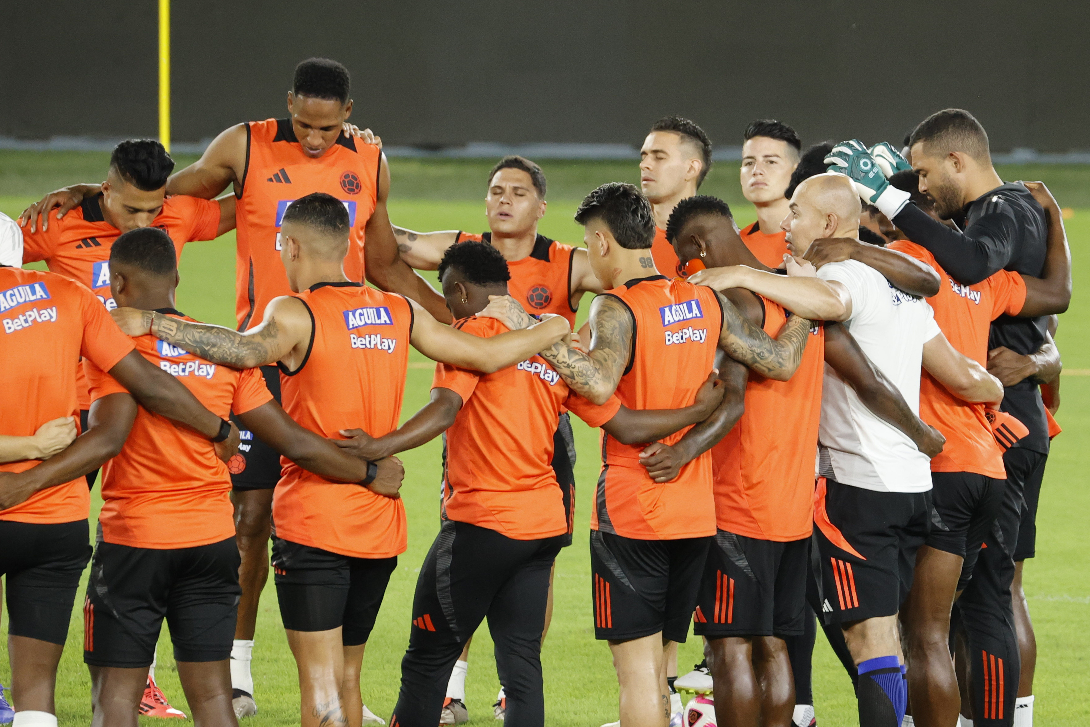 Equipo completo y misión clara: Colombia va por puntos clave en Brasil